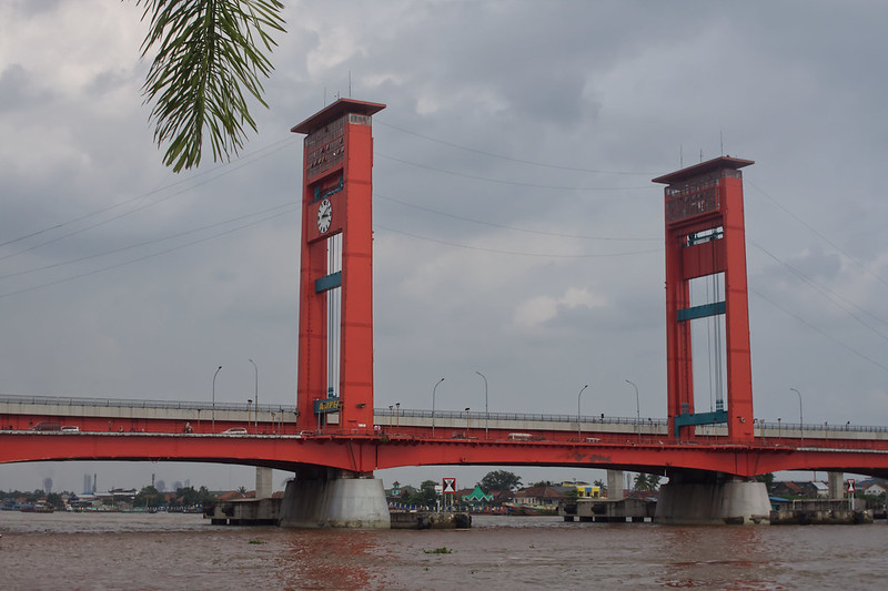 Jembatan Ampera Palembang. Foto Wiandry Adi @Flickr