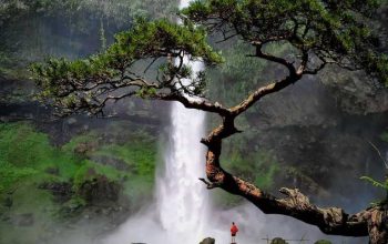 Curug Ciparay Tasikmalaya. Gambar Instagram @harryharyanto_10
