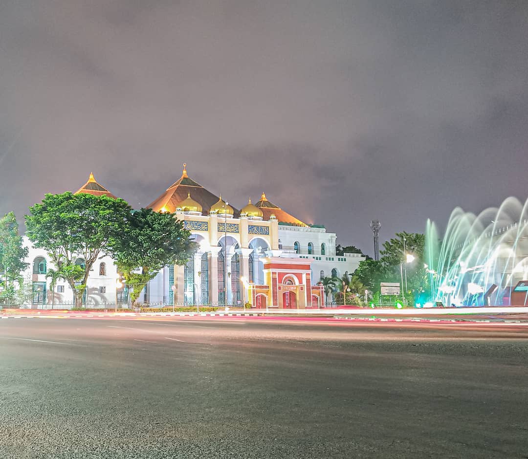 Masjid Sultan Mahmud Badaruddin II Images source IG @raffhazqnn